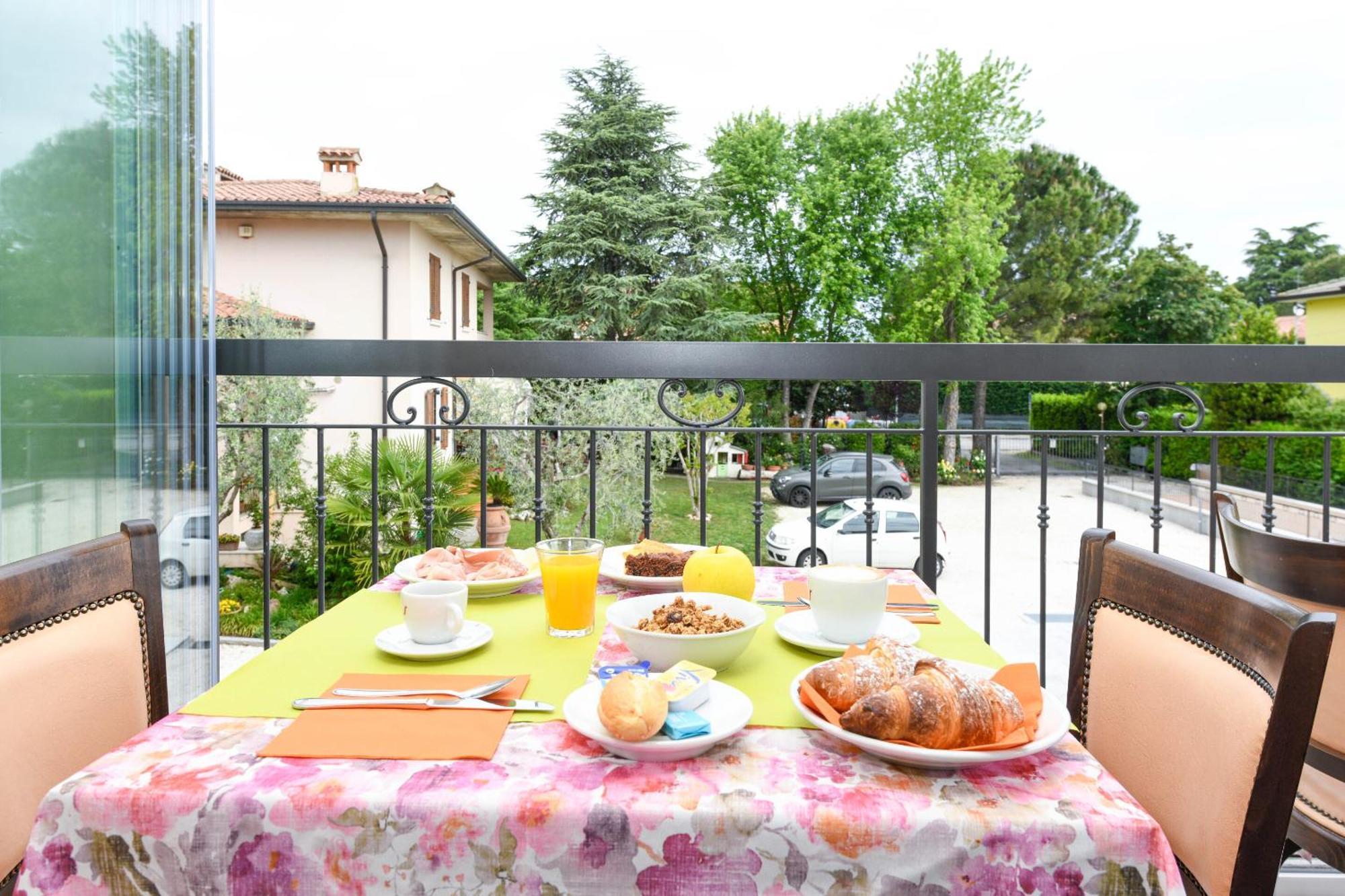 B&B America Sirmione Exterior photo