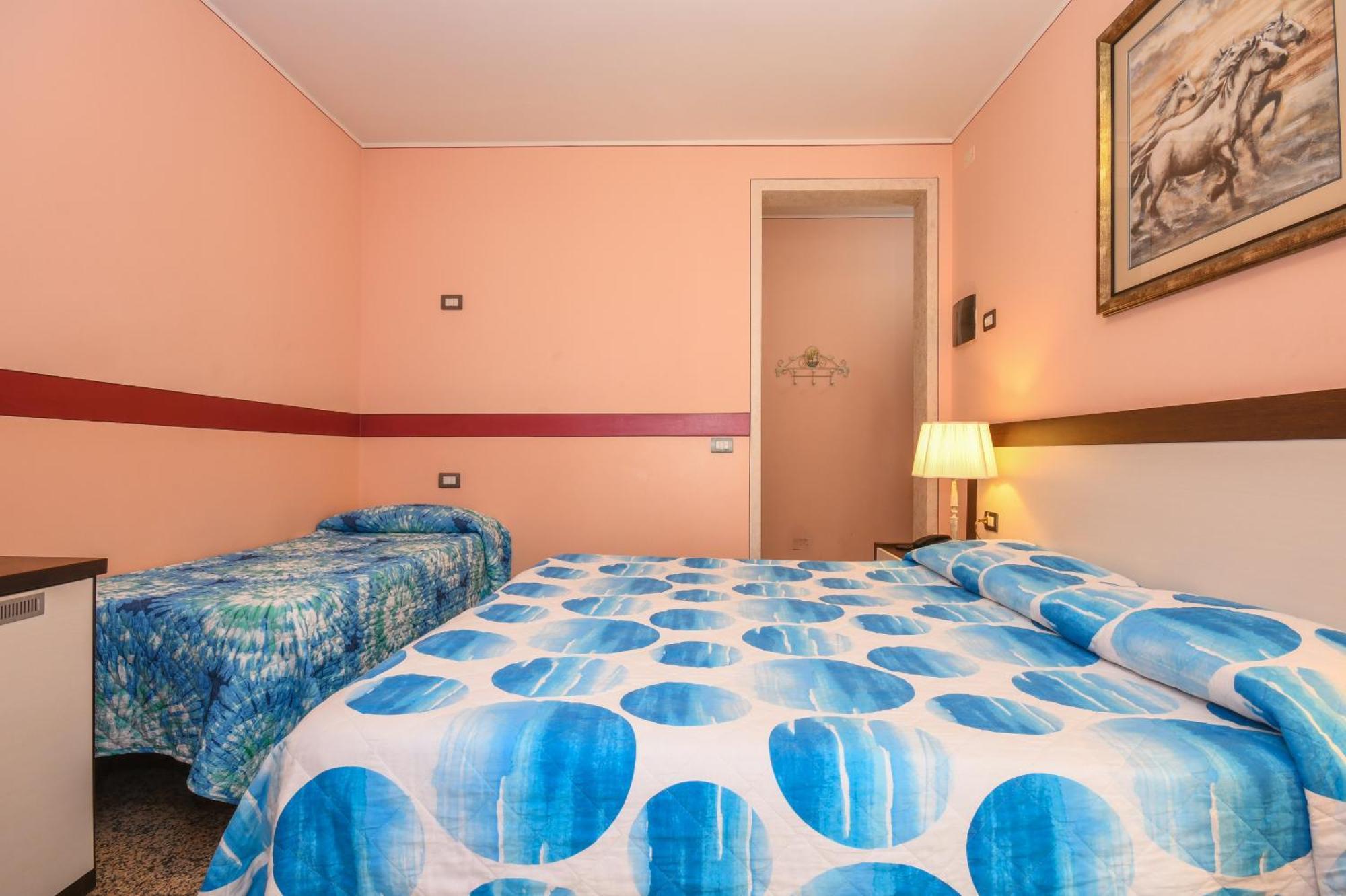 B&B America Sirmione Room photo